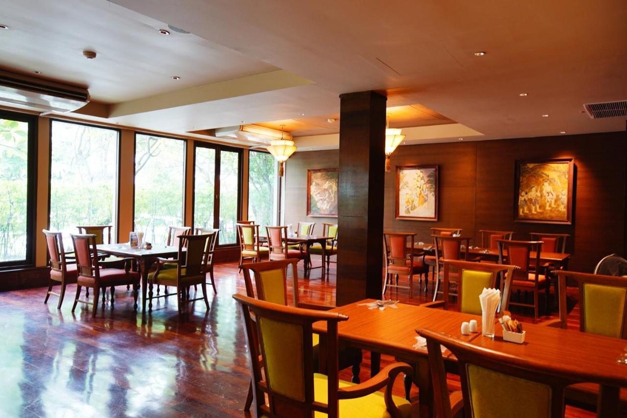 Siripanna Villa Resort & Spa Chiang Mai -Sha Extra Plus Exteriör bild